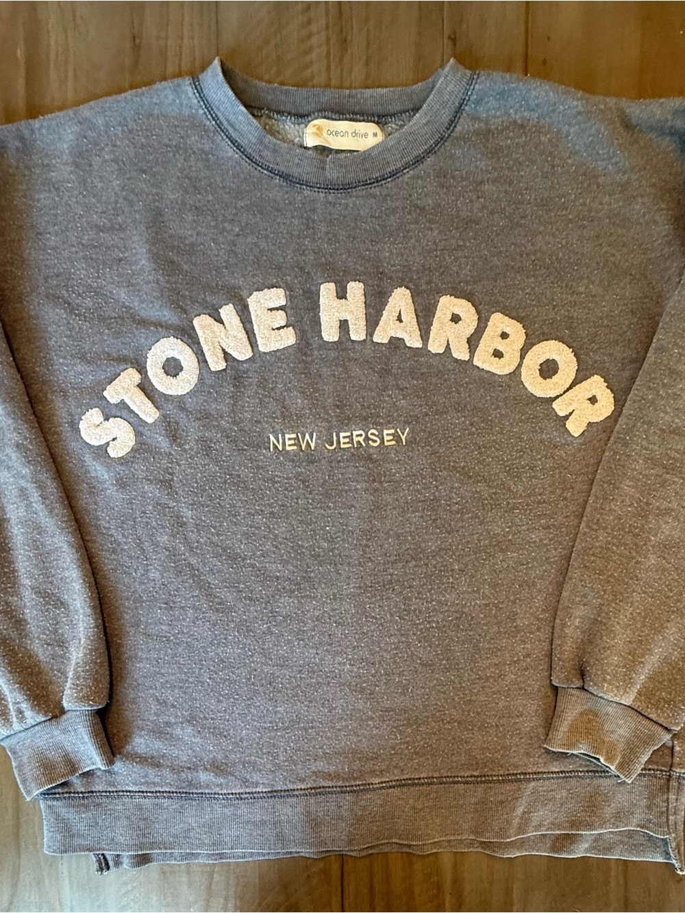 Stone Harbor, NJ sweatshirt Heather Blue Pullover M like new